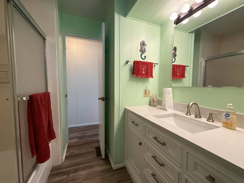 31 Center Rd a Palmetto, FL Mobile or Manufactured Home for Sale